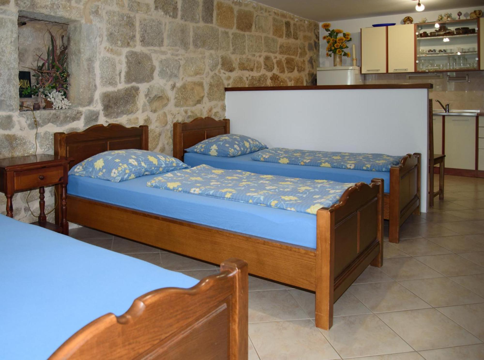 Cvitini Dvori Garjak Apartment Vrlika