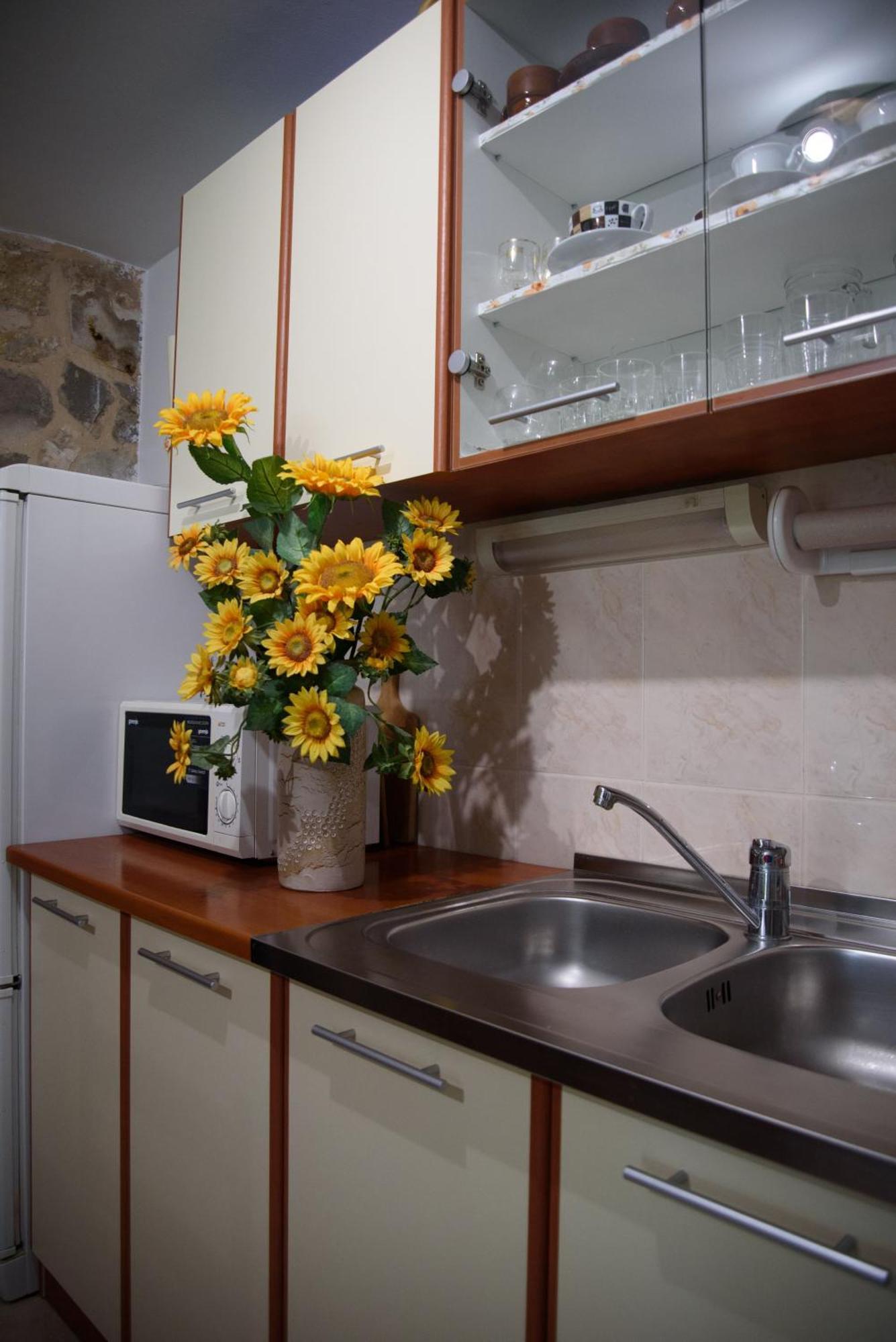Apartment Cvitini Dvori Garjak *